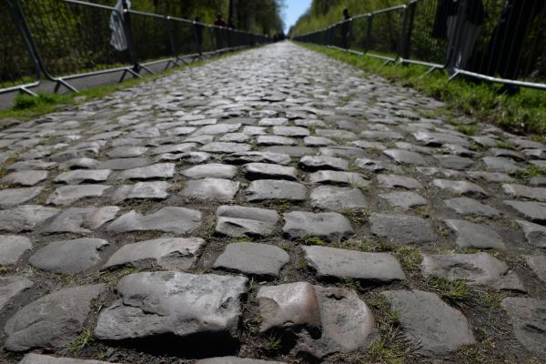 Brick Driveway Building