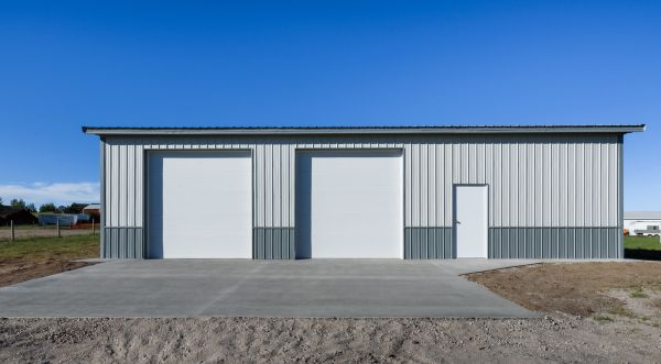 Apron Building