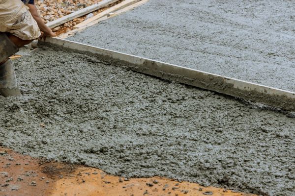 Residential Driveway Pouring