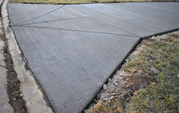 Driveway Apron Sealing - Driveway Apron Sealing Acton, Massachusetts